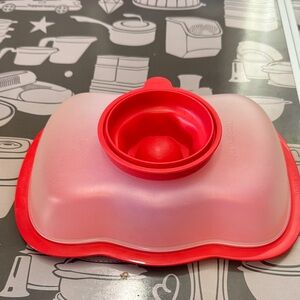 Red Tupperware jello mold preowned